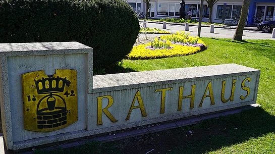 Blumenbeet am Rathaus